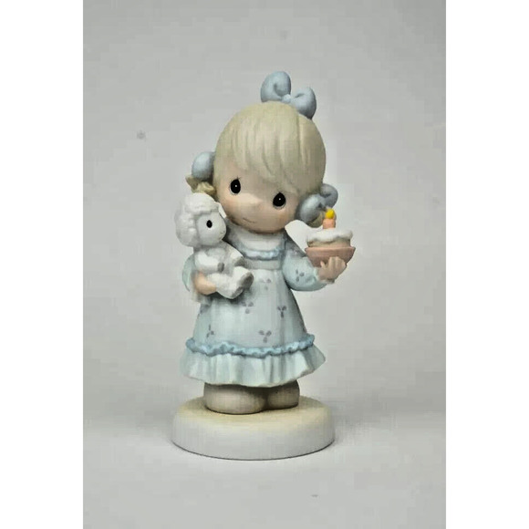 Precious Moments 1999 Happy Birthday To Ewe 531561 Box & Tag blond sheep cake - Picture 1 of 7